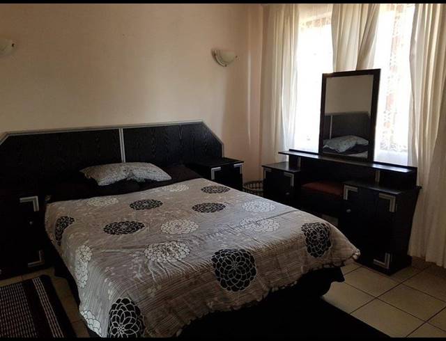 3 BEDROOM TOWNHOUSE FOR SALE IN WOODGRANGE